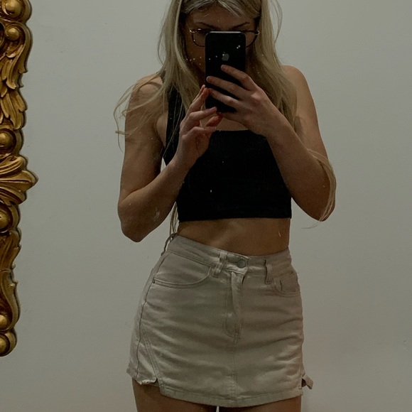 Zara Beige Women's Shorts - Picture 1 of 8
